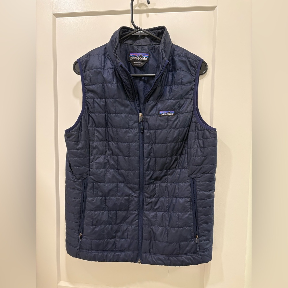 Patagonia Women's Nano Puff Insulated Vest, Navy